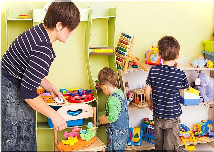 10 tips to teach kids to tidy their room