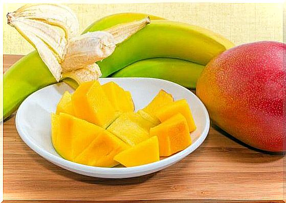 plate of mango and a banana